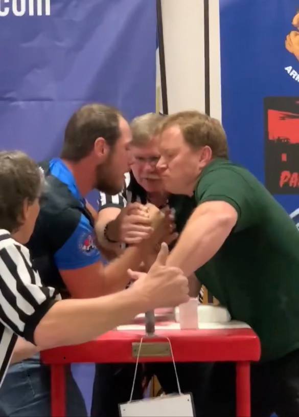 481997521_586080444426924_1143592498019800245_n